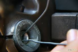 Locksmith Toronto Extracts Car Keys