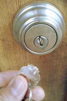 Locksmith Vaughan Retrieves Broken Keys